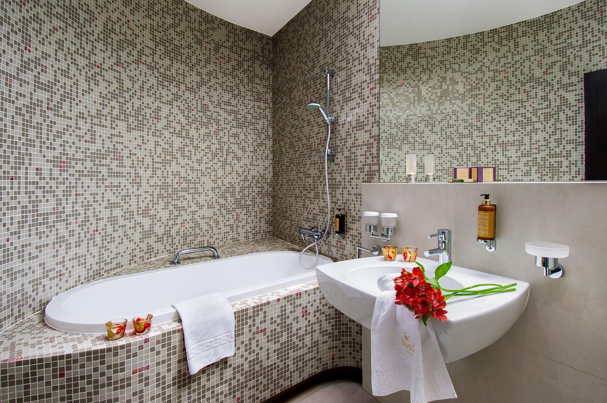Boutique Hotel Dubna Skala Žilina Extérieur photo
