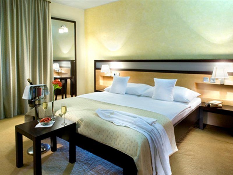 Boutique Hotel Dubna Skala Žilina Extérieur photo
